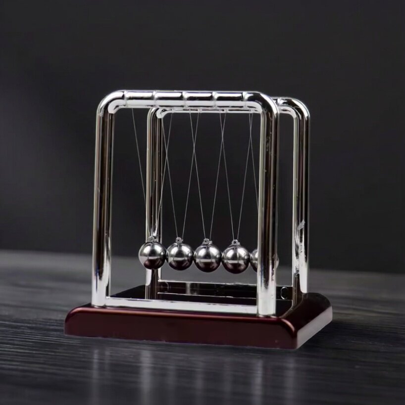 Newton Cradle Balance Pendulum - Office Technologies recension och pris